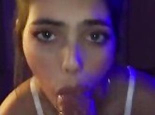 amazing teen deepthroat