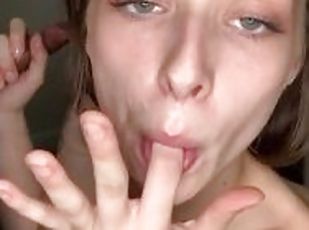 svær, amatør, blowjob, cumshot, handjob, ludder, facial, små-pupper