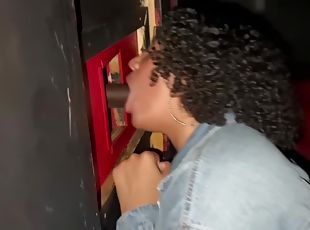 negra-ebony, garganta-profunda, regordeta, gloryhole, universidad, morena