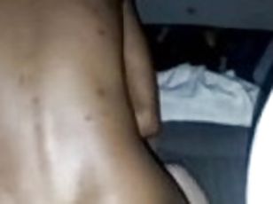 anal, ejaculation-sur-le-corps, énorme-bite, interracial, gay, ejaculation-interne, black, voiture, tatouage, bite