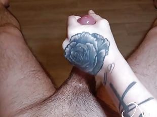 amateur, ejaculation-sur-le-corps, branlette, française, point-de-vue, ejaculation, tatouage