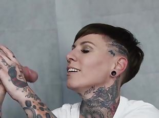 doggy, muschi, blasen, blöde-pibnelke, beule, natürliche, versaute, kuh-mädchen, brunette, tattoo