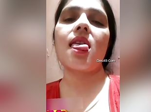 Today Exclusive -sexy Desi Bhabhi Shows Her Boobs And Pussy