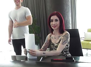 pornstar, rousse, résille, tatouage