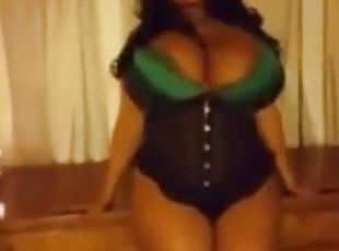 tetas-grandes, negra-ebony, negra, culazo