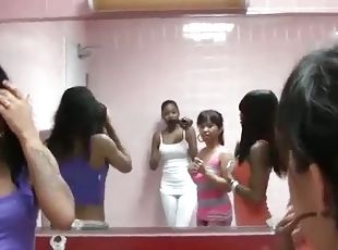 amateur, ébène, lesbienne, ados, sexe-de-groupe, collège, toilette