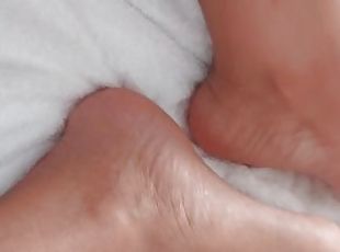 chatte-pussy, amateur, anal, fellation, ejaculation-sur-le-corps, branlette, ejaculation-interne, pieds, italien, solo