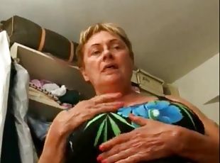 fellation, ejaculation-sur-le-corps, granny, branlette, ejaculation