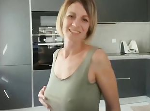 Superb Tits American MILF live cam masturbation