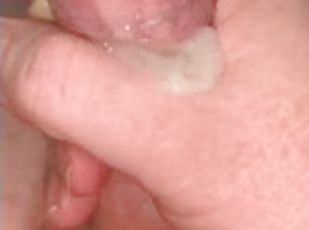 amateur, ejaculation-sur-le-corps, solo