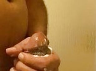 bañando, masturbación, amateur, polla-enorme, latino, paja, corrida-interna, a-solas, polla