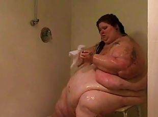 bañando, tetas-grandes, gorda, enorme, regordeta, culazo, ducha, desnudando