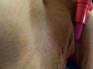 masturbación, mayor, orgasmo, coño-pussy, squirting, amateur, maduro, madurita-caliente, juguete, mamá