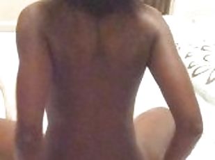 cuatro-patas, orgasmo, amateur, babes, mamada, negra-ebony, interracial, negra, cowgirl, chupando