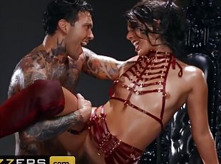 Brazzers - Thicc Devil Gina Valentina loves anal worship