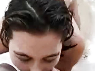 In bubble bath cutie sucks dick