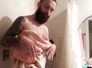 baignade, masturbation, amateur, ados, branlette, sale, bout-a-bout, douche, perverti, tatouage