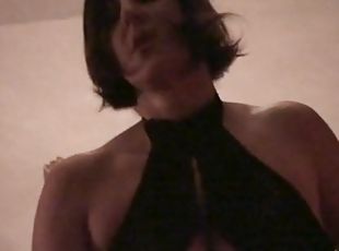 gros-nichons, anal, fellation, milf, doigtage, salope, européenne, euro, lingerie, brunette