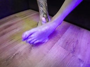 Dildo Footjob - first ever video!