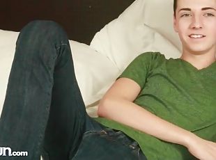 ragazze-giovani, giovanissime, gay, deliziose, solitari, twink