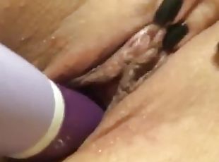 masturbación, orgasmo, coño-pussy, squirting, amateur, madurita-caliente, adolescente, juguete, primera-persona, rubia