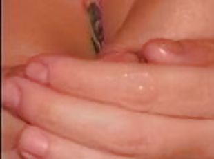 tetas-grandes, masturbación, amateur, mamada, paja, sucio, primera-persona, fetichista, anal-externo, tatuaje