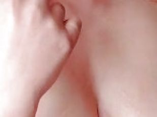 tetas-grandes, amateur, babes, mamada, pelirroja, oral, pechugona, tetas, fetichista, a-solas