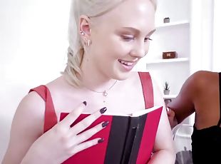 doggy-style, avsugning, cumshot, mörkhyad, blandade-raser, svart, fingerknull, trekant, pov, blond