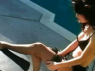 en-plein-air, babes, pieds, bas, lingerie, fétiche, solo, brunette, en-nylon, posant