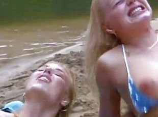 orgasme, en-plein-air, chatte-pussy, amateur, babes, ejaculation-sur-le-corps, plage, sur-le-visage, blonde, quatuor