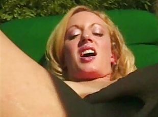 masturbation, utomhus, anal, slyna, blond, dildo