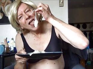 Naughty Gigi - Loves anal treats