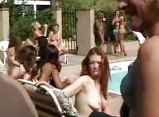 masturbation, en-plein-air, sexe-de-groupe, piscine, solo