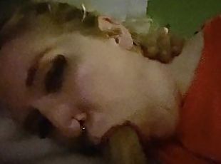 amatör, brudar, avsugning, milf, mamma, slyna, blond, piercad, sugande, retande