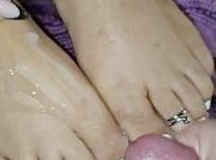 amateur, ejaculation-sur-le-corps, milf, latina, pieds, ejaculation, fétiche