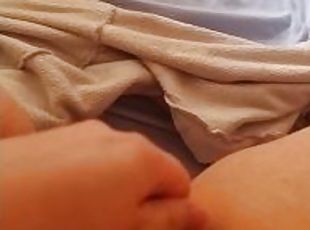 masturbation, orgasme, chatte-pussy, amateur, belle-femme-ronde, doigtage, point-de-vue, solo, humide