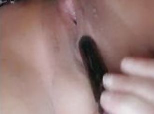 clito, masturbation, orgasme, chatte-pussy, amateur, milf, jouet, belle-femme-ronde, solo, tatouage