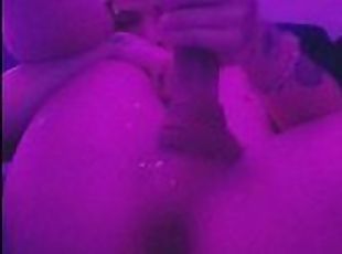 gros-nichons, masturbation, amateur, ejaculation-sur-le-corps, énorme-bite, latina, branlette, solo, bite, petits-seins