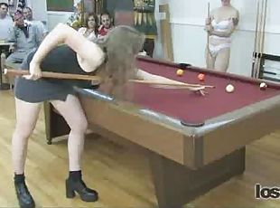 amateur, blonde, piscine, boules, sexe-habillé, taquinerie