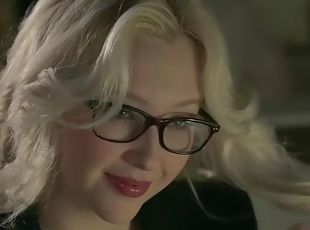 levrette, lunettes, babes, fellation, pornstar, horny, blonde, bite, sucer