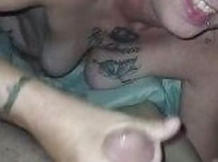 abuela, amateur, maduro, mamada, madurita-caliente, amordazada, morena, madura, tatuaje, tetitas