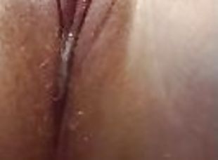 gros-nichons, clito, masturbation, orgasme, amateur, babes, milf, salope, point-de-vue, coquine