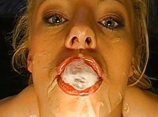 fellation, milf, allemand, hirondelle, trio, ejaculation, blonde, bukkake, douce, sperme