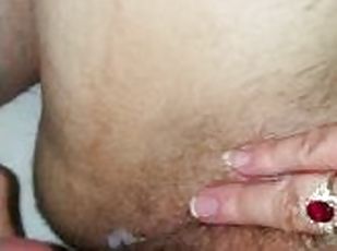 peluda, masturbación, coño-pussy, amateur, chorro-de-corrida, polla-enorme, madurita-caliente, mamá, regordeta, regordeta-chubby