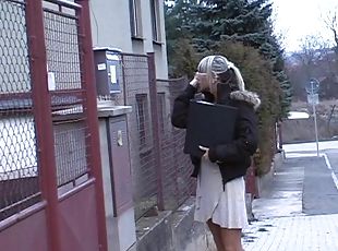 gros-nichons, levrette, lunettes, bureau-office, orgasme, amateur, fellation, ejaculation-sur-le-corps, hardcore, branlette