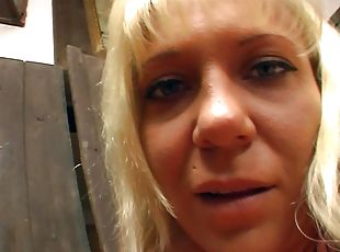 gros-nichons, amateur, fellation, ejaculation-sur-le-corps, hardcore, branlette, couple, point-de-vue, ejaculation, blonde