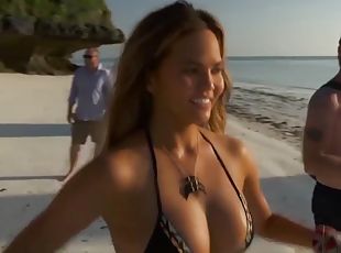 Chrissy teigen begs me to blow a load on her big tits