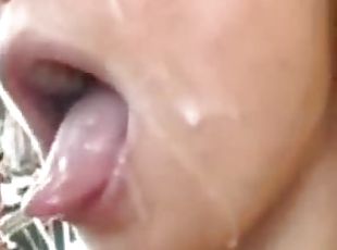 levrette, amateur, fellation, ejaculation-sur-le-corps, hardcore, sur-le-visage, soutien-gorge