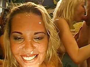 orgie, babes, fellation, bas, sur-le-visage, ejaculation, bukkake, naturel, sperme