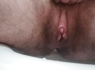 clito, poilue, pisser, chatte-pussy, amateur, solo